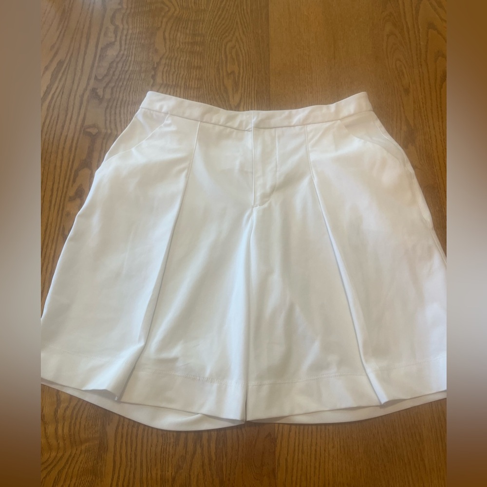 Lululemon Women’s Long Story Short In White Walking Gold Shorts 6